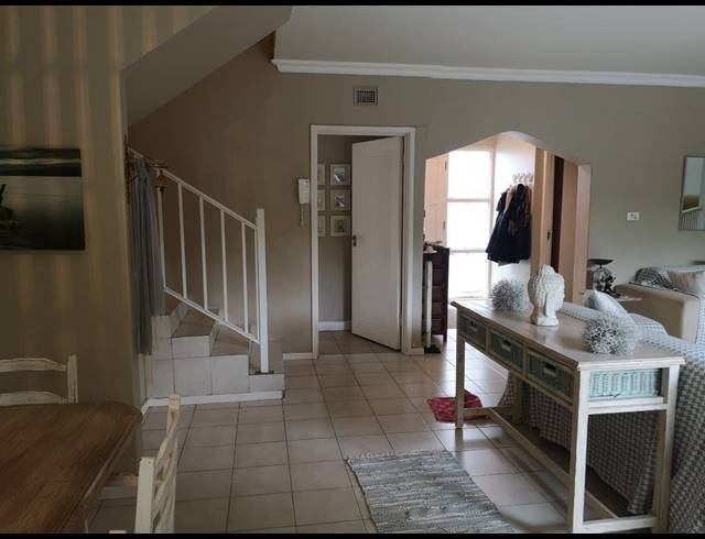 3 BEDROOM DUPLEX RENTED IN UMHLANGA CENTRAL